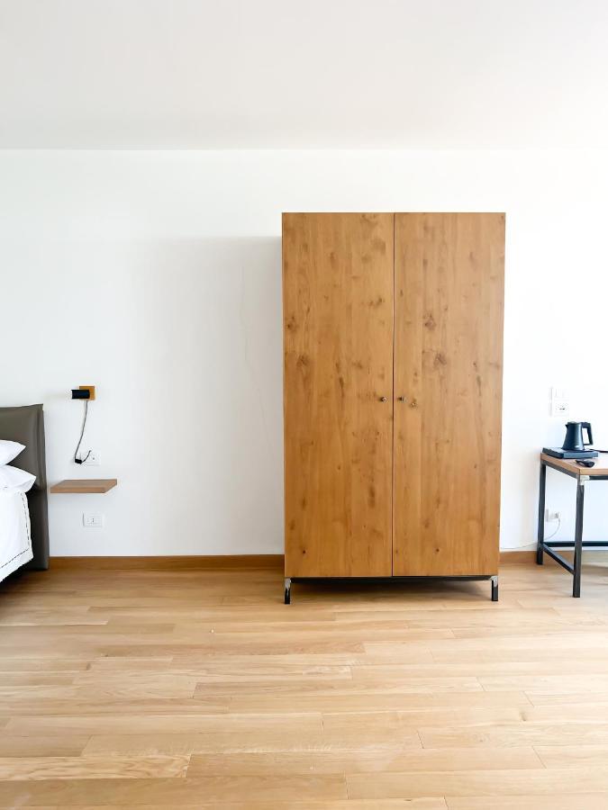 Glass House - Smart Rooms & Parking Lecce Esterno foto