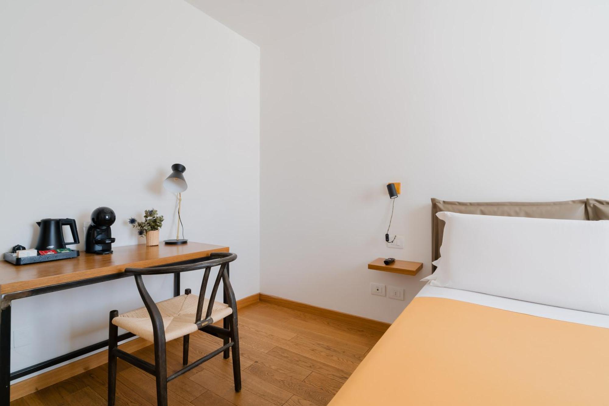 Glass House - Smart Rooms & Parking Lecce Esterno foto